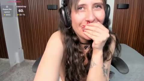 Nina online show from August 10, 4:19 pm