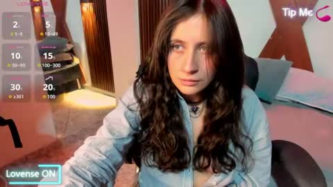 Nina online show from August 12, 7:49 pm