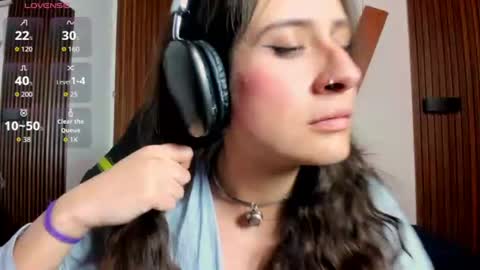 Nina online show from August 14, 4:43 pm
