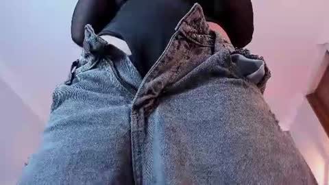 nina_ford_ online show from August 13, 7:22 am