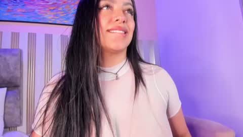 nina_glow_ online show from August 6, 4:28 pm