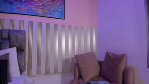 nina_glow_ online show from August 10, 12:50 pm