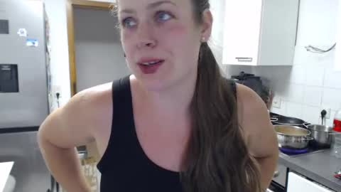 NinaBlue online show from August 8, 7:25 pm