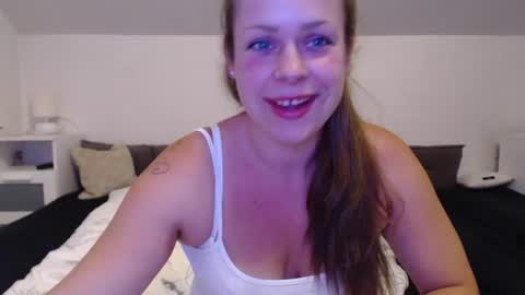NinaBlue online show from August 14, 10:02 pm