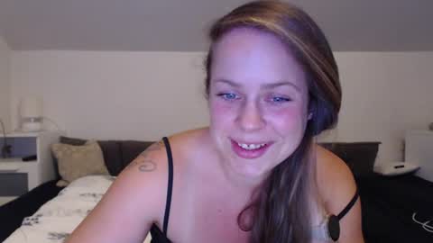 NinaBlue online show from August 17, 11:10 pm