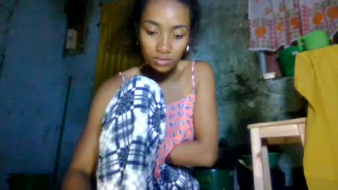 ninaeaa online show from July 30, 10:05 pm