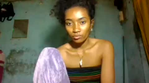 ninaeaa online show from August 3, 7:48 am