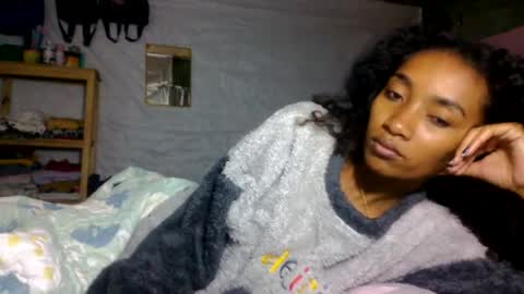 ninaeaa online show from August 8, 10:43 pm