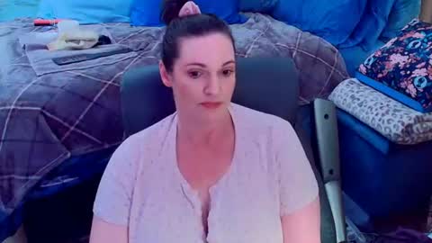 Nina Jaymes online show from August 1, 6:30 am