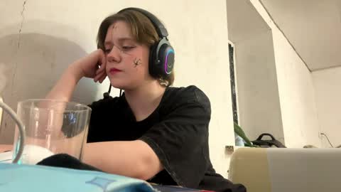 Telli online show from April 1, 4:37 pm