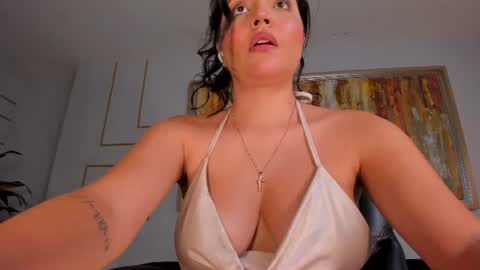  NIna  online show from August 7, 10:21 pm