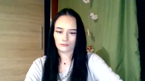 Nina online show from February 17, 11:45 pm