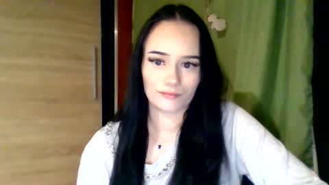 Nina online show from February 18, 3:03 am