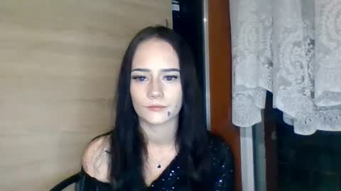 Nina online show from September 1, 9:05 pm