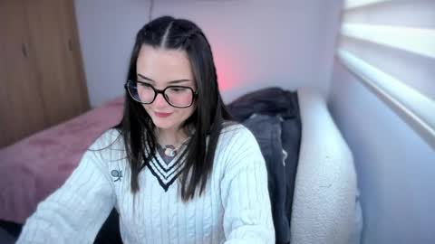 ninavolkov online show from April 27, 3:58 pm