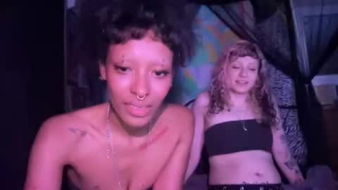 roxxxi online show from July 9, 9:47 am