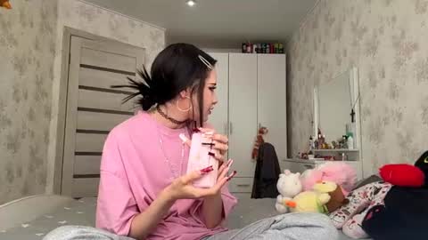 Aisha online show from August 6, 10:25 am