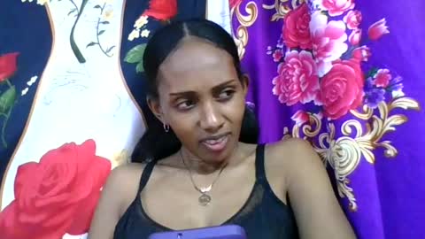 ninie246746 online show from August 10, 10:38 am