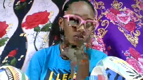 ninie246746 online show from August 11, 7:43 am