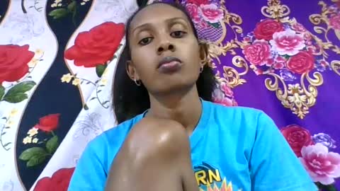 ninie246746 online show from August 11, 11:12 am