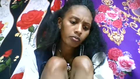ninie246746 online show from August 14, 10:52 am