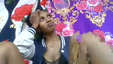 ninie246746 online show from August 14, 1:48 pm