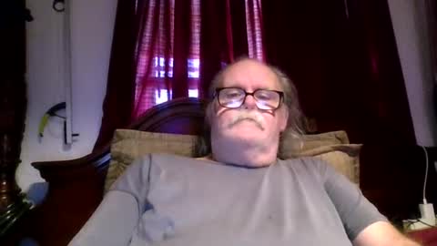 nipplechaser online show from August 3, 4:25 pm