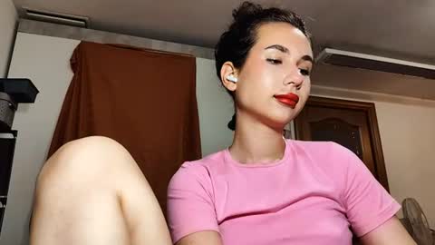 Nancy online show from August 13, 2:53 pm