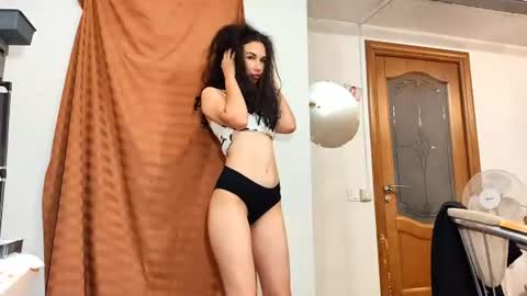 Nancy online show from August 14, 4:54 pm