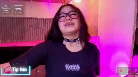  V I C T O R I A   online show from August 11, 9:06 pm