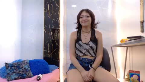    online show from August 12, 6:10 pm