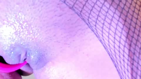 Noa online show from August 5, 11:25 pm