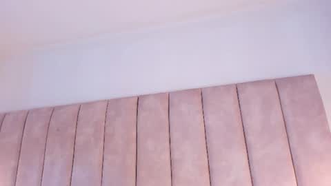 noa_perez_ online show from August 1, 12:11 pm