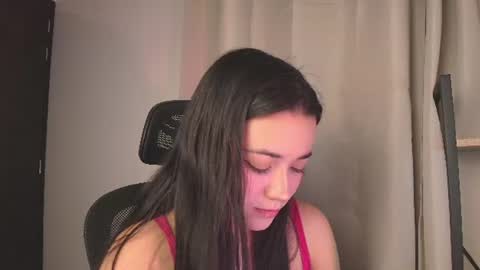 Noa  online show from August 10, 2:40 pm