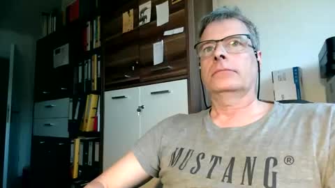 noah36a online show from May 18, 7:03 pm