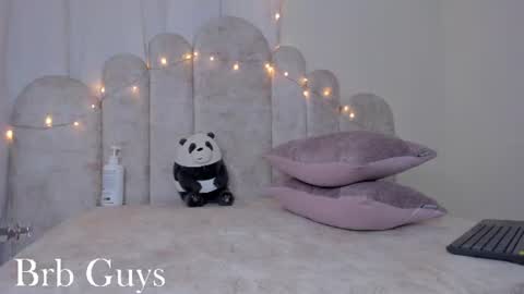 noah__23 online show from August 7, 12:43 am