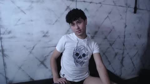 noah_dupont_ online show from March 15, 4:23 pm