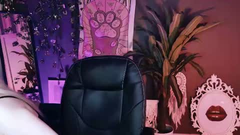 Im LiaDM are always welcomeNEXT SHOW ON 22 OF DECEMBER online show from July 30, 8:37 pm