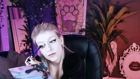 Im LiaDM are always welcomeNEXT SHOW ON 22 OF DECEMBER online show from August 5, 2:04 pm