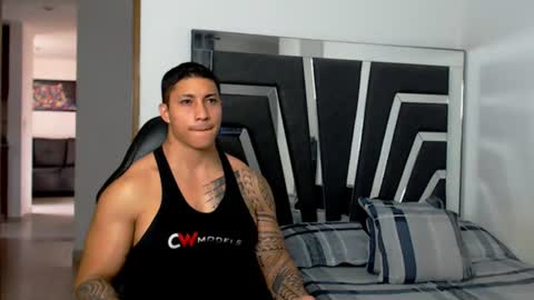Noah Harris01 online show from August 12, 8:44 pm