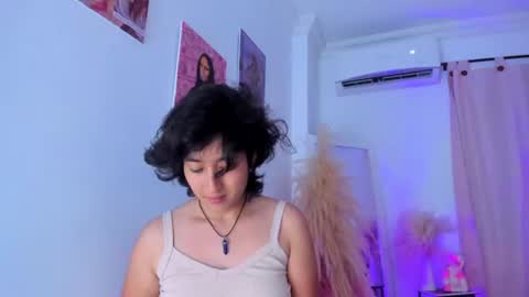 noah_henderson online show from August 6, 1:04 am
