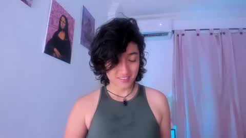 noah_henderson online show from August 9, 2:23 am