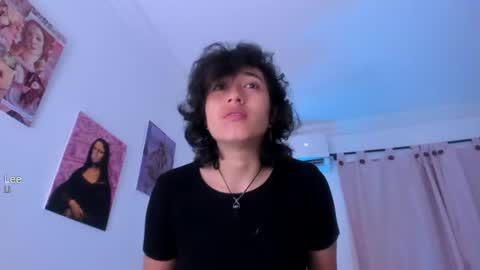 noah_henderson online show from August 15, 12:14 am