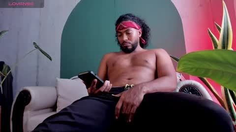 Noah online show from April 23, 6:44 pm