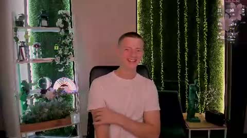 Noah online show from August 5, 1:47 am