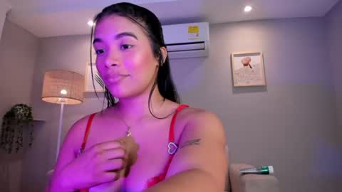 Noemy online show from August 5, 7:23 pm