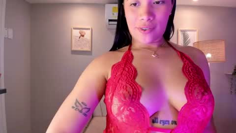 Noemy online show from August 11, 7:27 pm