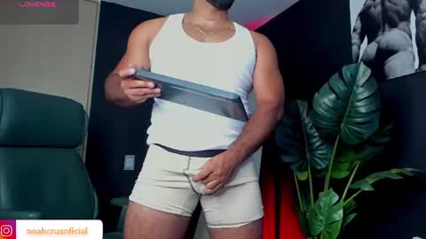 Noah online show from August 4, 9:12 pm