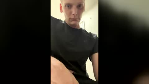 nobodygivesfuk online show from July 31, 9:37 am