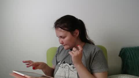 nodarell online show from September 4, 6:01 pm